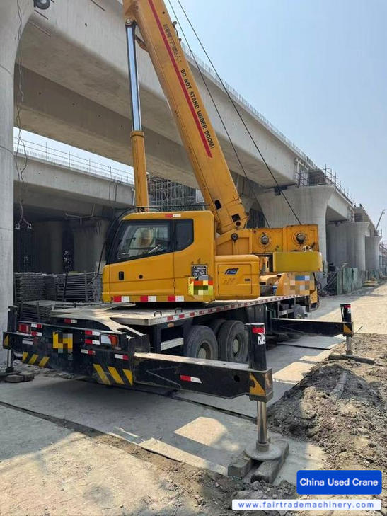 Buy XCMG QY20K5 Used Crane / 1